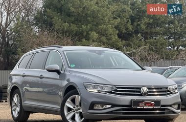 Универсал Volkswagen Passat 2023 в Луцке