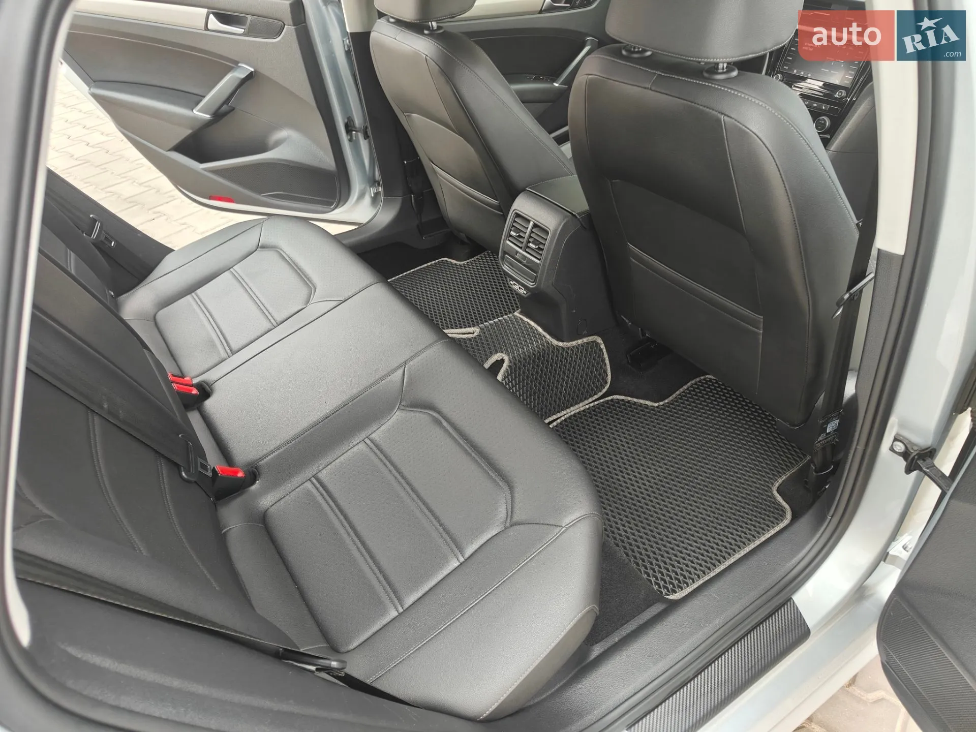 2021 Volkswagen Passat - мініатюра 19
