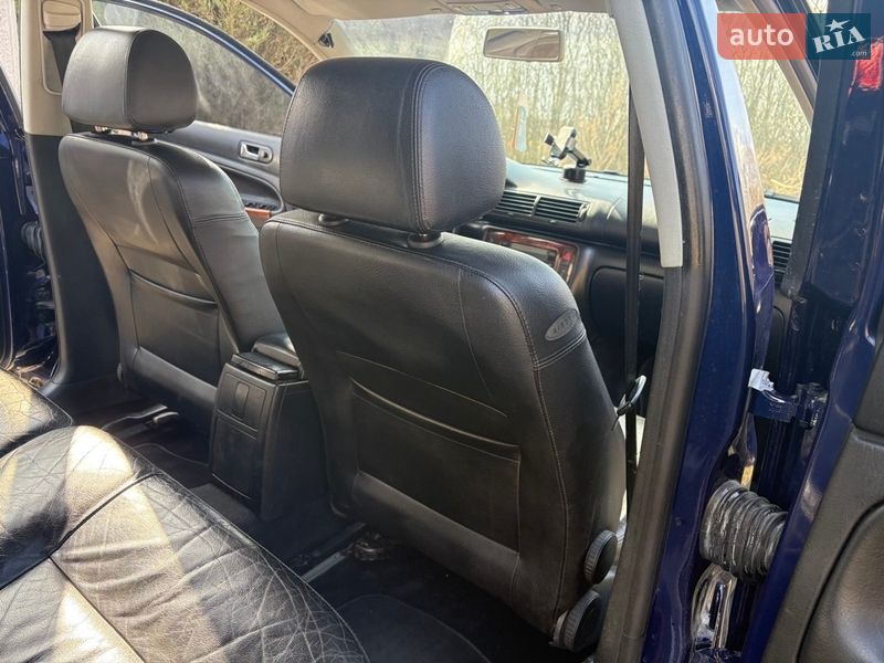 Универсал Volkswagen Passat 2003 в Костополе