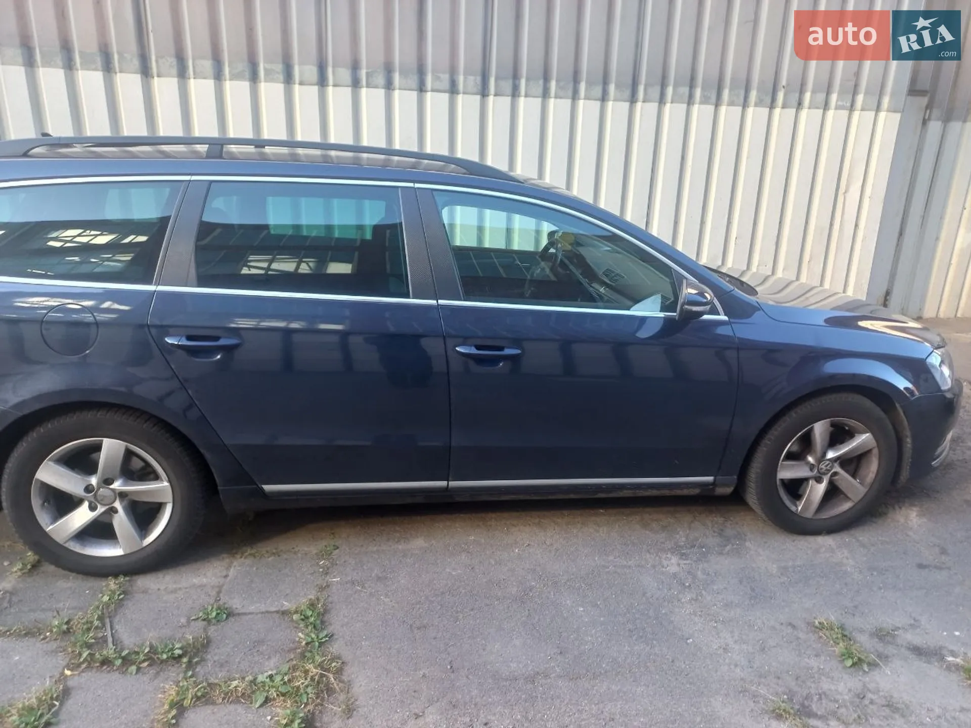 Volkswagen Passat 2011 VIN WVWZZZ3CZCE114330 фото оголошення 3 з 10
