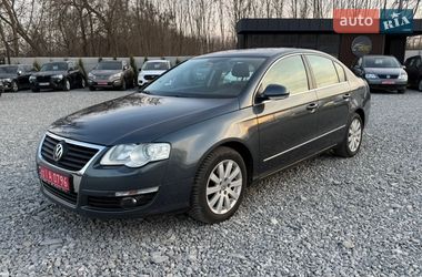 Седан Volkswagen Passat 2010 в Шепетівці