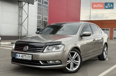 Седан Volkswagen Passat 2013 в Києві