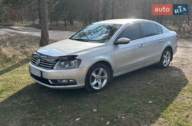 Седан Volkswagen Passat 2011 в Конотопе