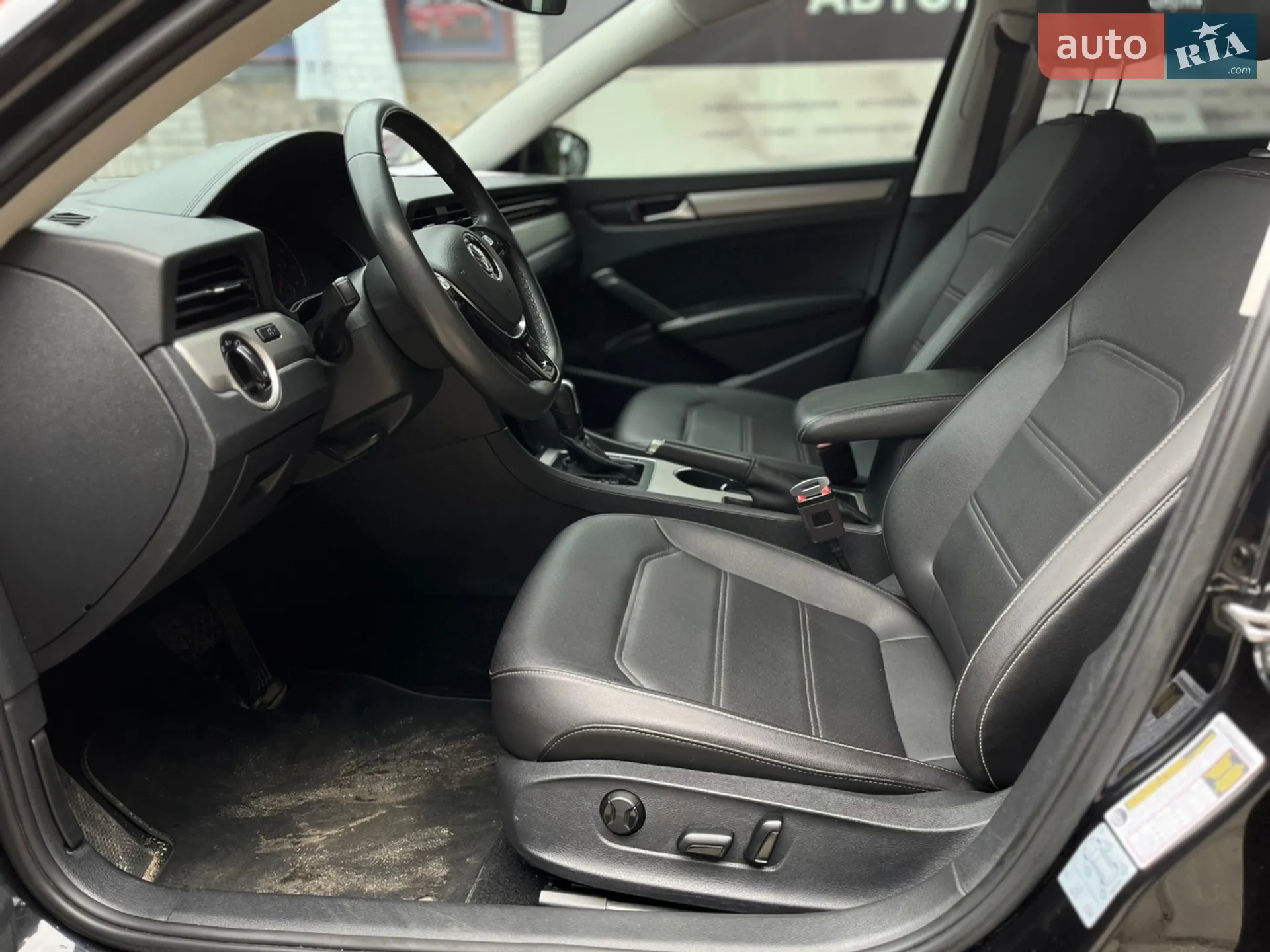 2021 Volkswagen Passat - мініатюра 14