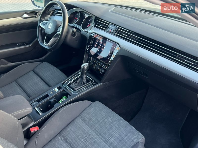 Универсал Volkswagen Passat 2019 в Лопатине