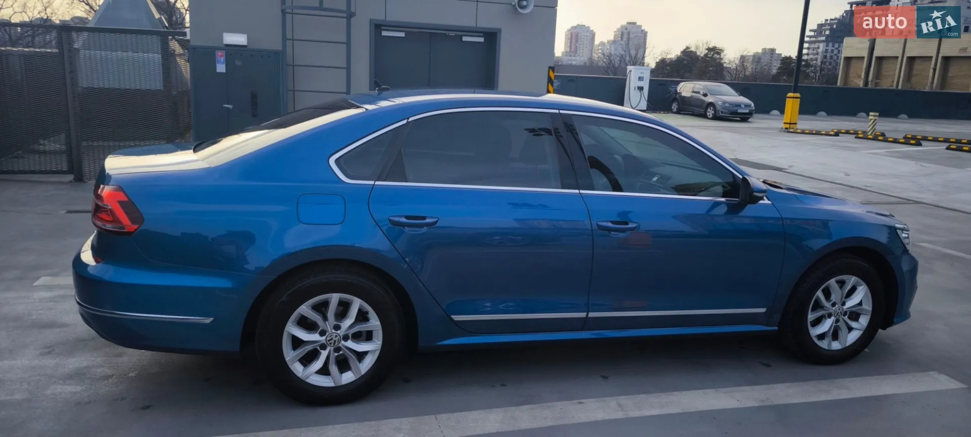 2016 Volkswagen Passat - мініатюра 6
