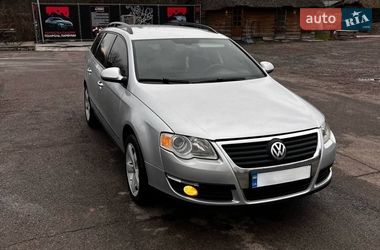 Универсал Volkswagen Passat 2006 в Рогатине