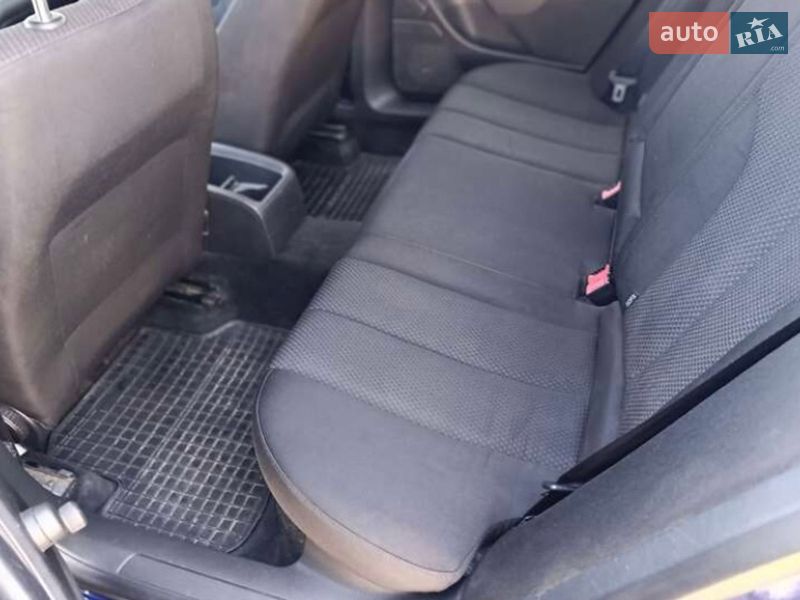 Седан Volkswagen Passat 2006 в Ужгороде