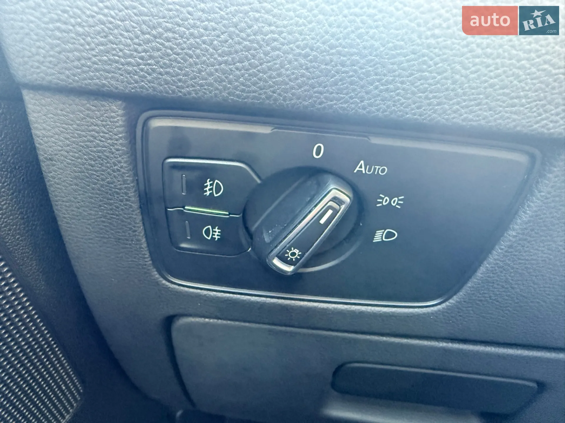 2019 Volkswagen Passat - мініатюра 28