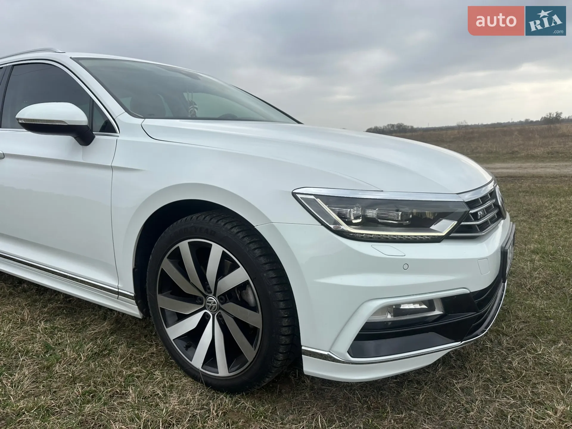 2017 Volkswagen Passat - мініатюра 9