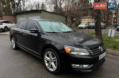 Седан Volkswagen Passat 2013 в Києві