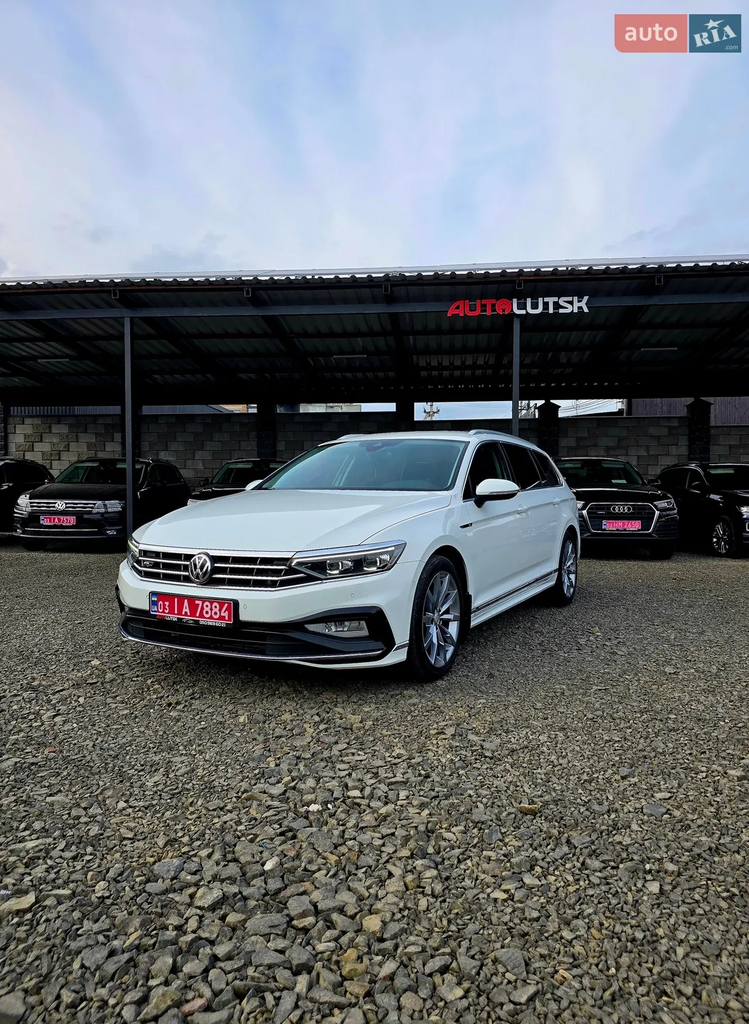 2019 Volkswagen Passat - фото 1