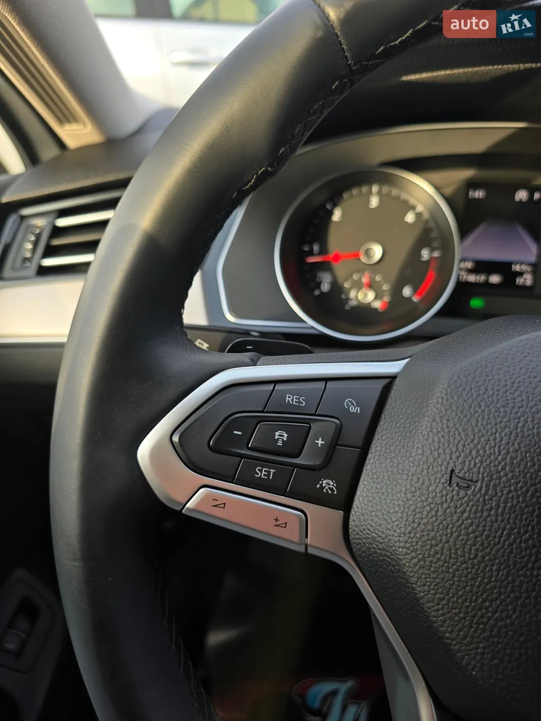 2019 Volkswagen Passat - мініатюра 41