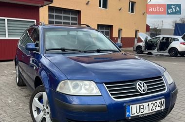 Універсал Volkswagen Passat 2002 в Дерно