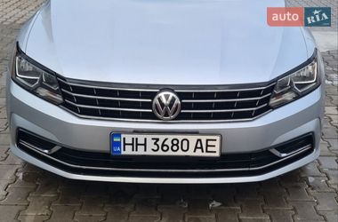 Седан Volkswagen Passat 2016 в Одессе
