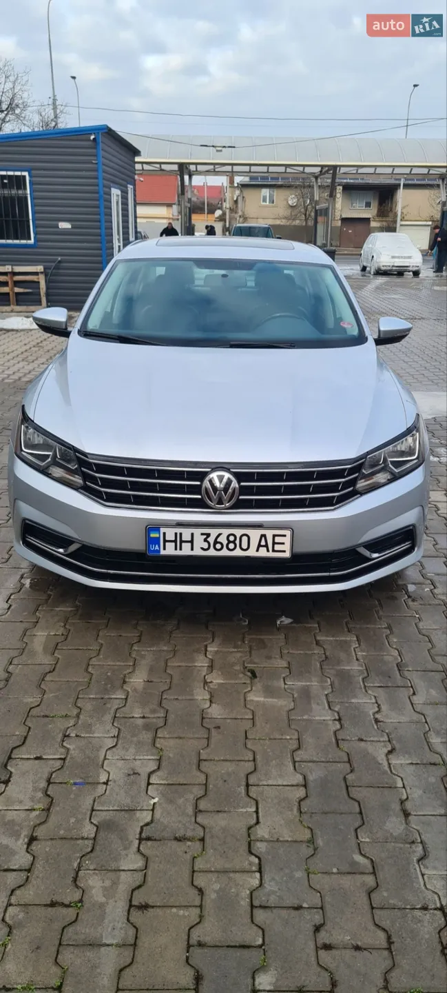 2016 Volkswagen Passat - фото 1