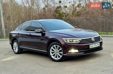 Седан Volkswagen Passat 2017 в Киеве