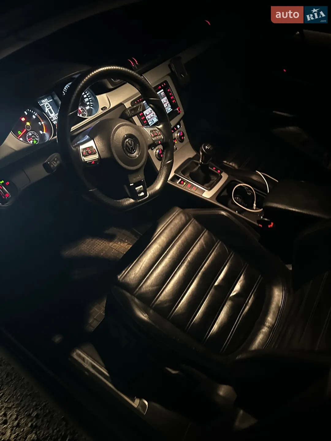 2014 Volkswagen Passat - мініатюра 32
