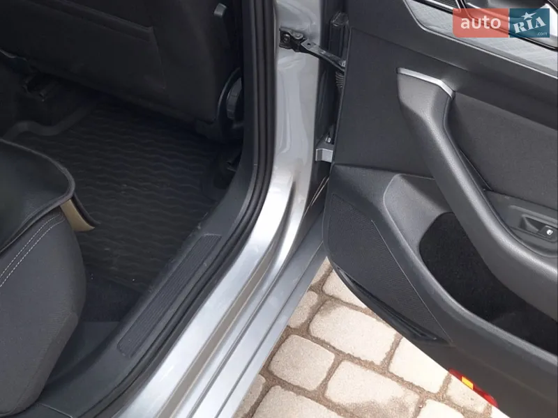 Volkswagen Passat 2020 VIN WVWZZZ3CZLE068479 фото оголошення 39 з 82