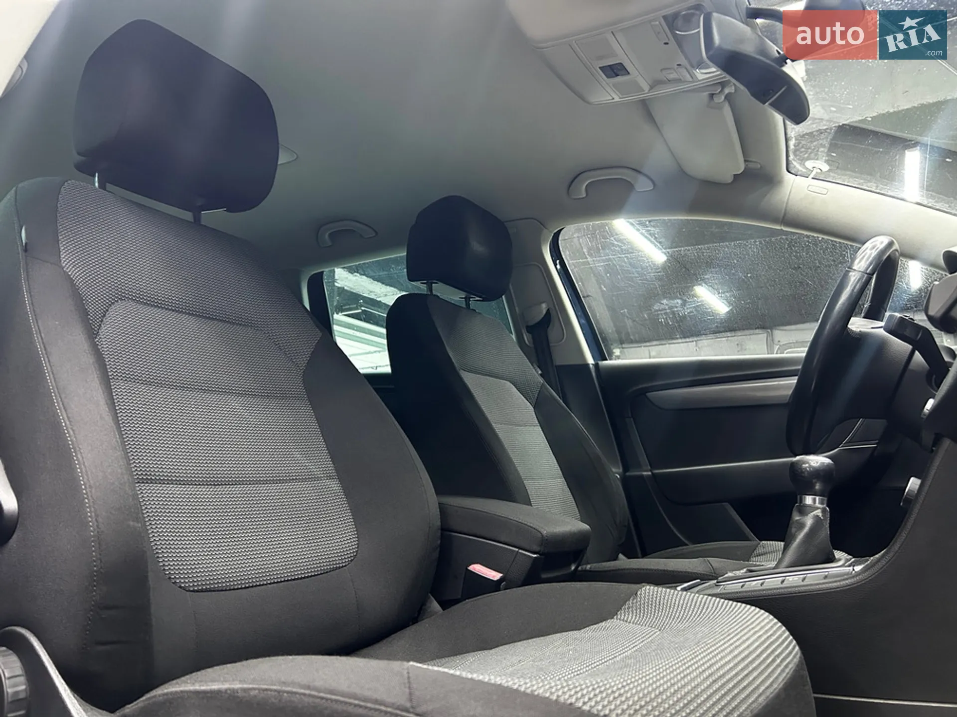 2010 Volkswagen Passat - мініатюра 21