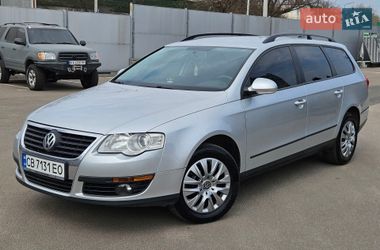 Универсал Volkswagen Passat 2008 в Киеве