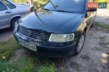 Седан Volkswagen Passat 1997 в Харькове