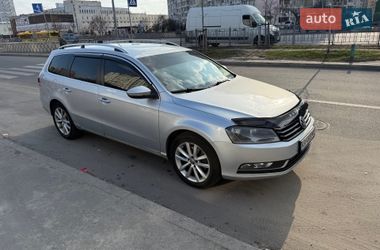 Універсал Volkswagen Passat 2011 в Києві