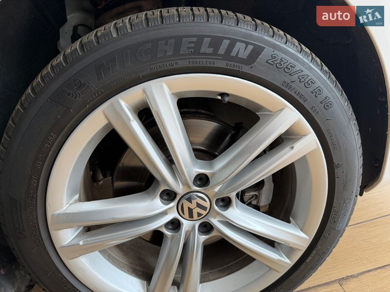 Седан Volkswagen Passat 2014 в Кривом Роге
