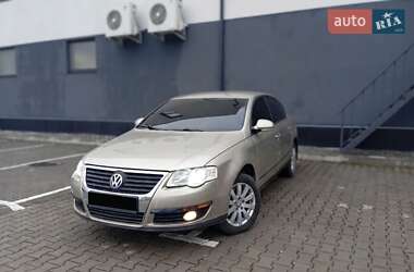 Седан Volkswagen Passat 2008 в Хмельницком