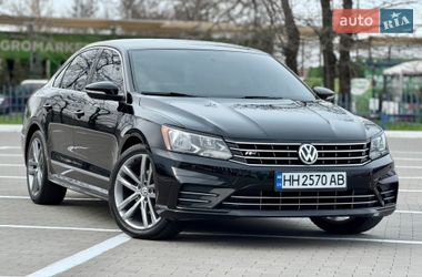 Седан Volkswagen Passat 2016 в Одессе