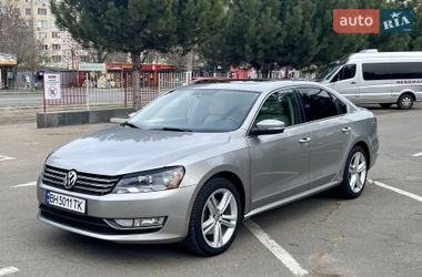 Седан Volkswagen Passat 2013 в Одессе