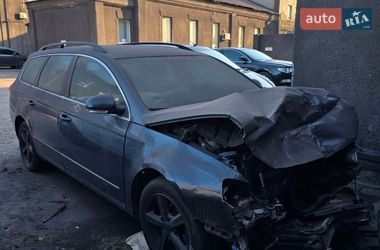 Универсал Volkswagen Passat 2006 в Каменском