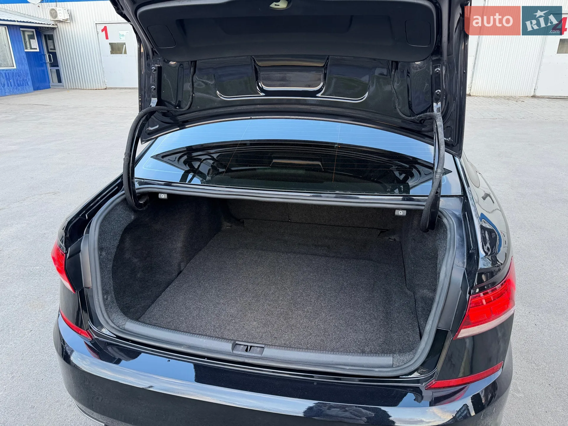 2021 Volkswagen Passat - мініатюра 10
