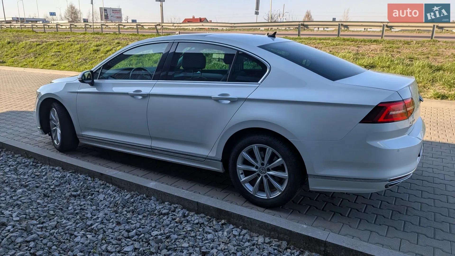 2015 Volkswagen Passat - мініатюра 18