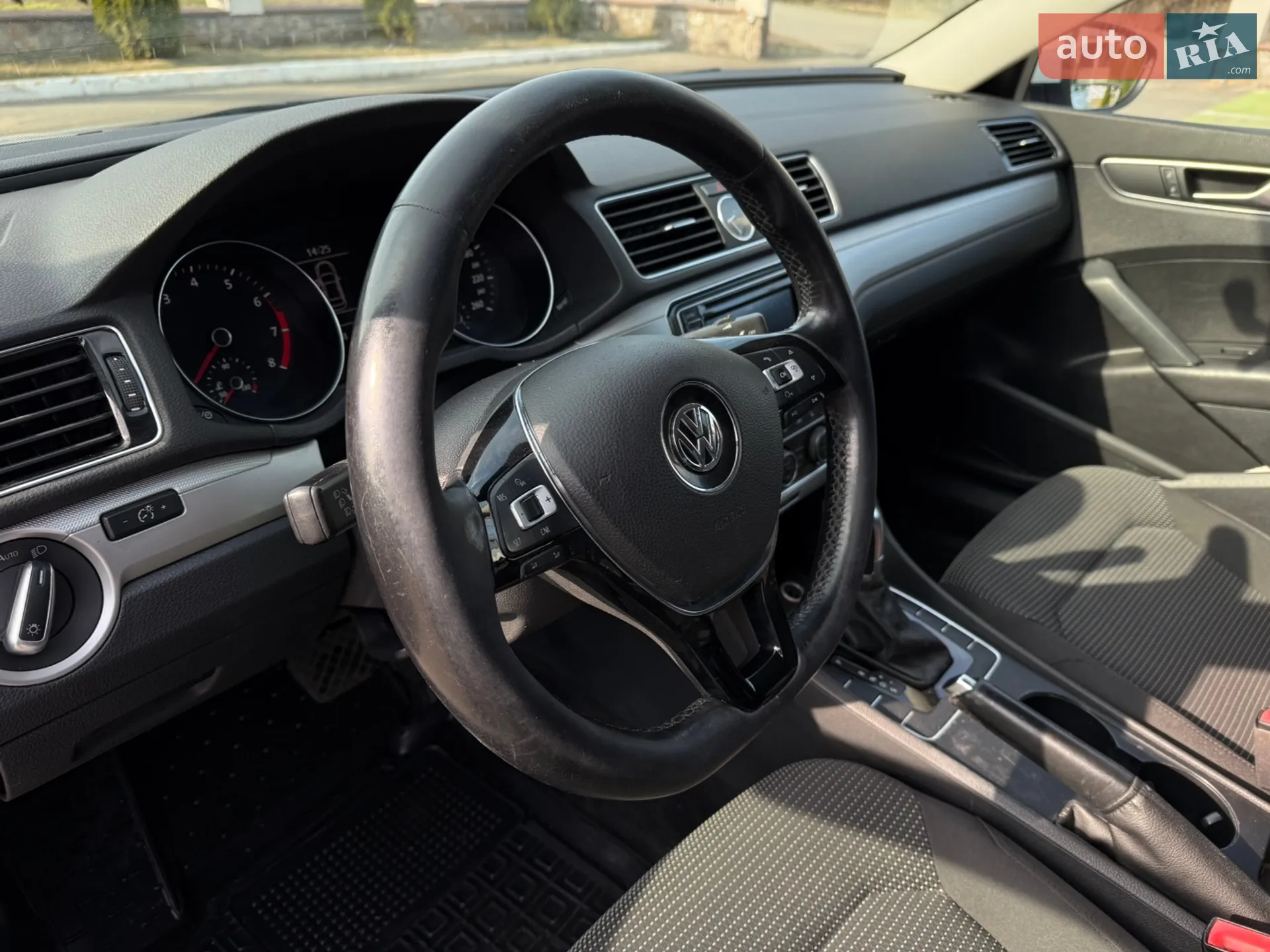 2015 Volkswagen Passat - мініатюра 21