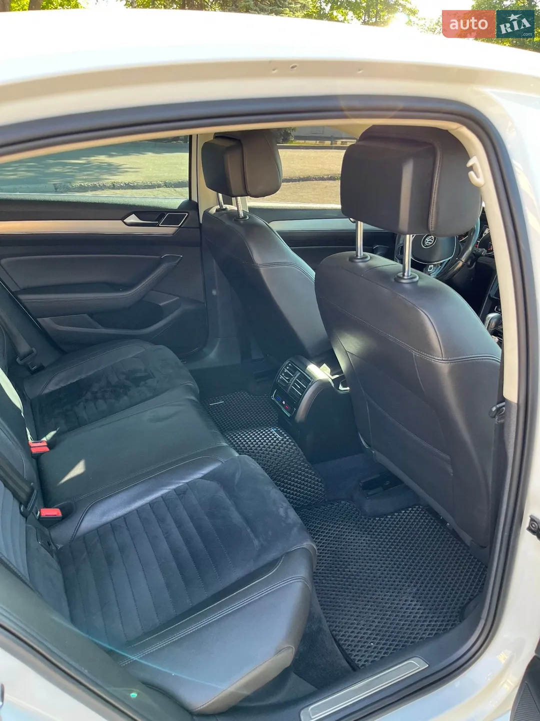 2016 Volkswagen Passat - мініатюра 9