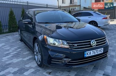 Седан Volkswagen Passat 2016 в Києві