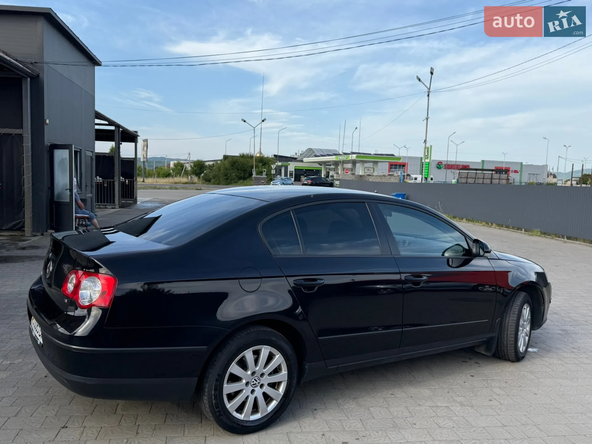 2010 Volkswagen Passat - мініатюра 4
