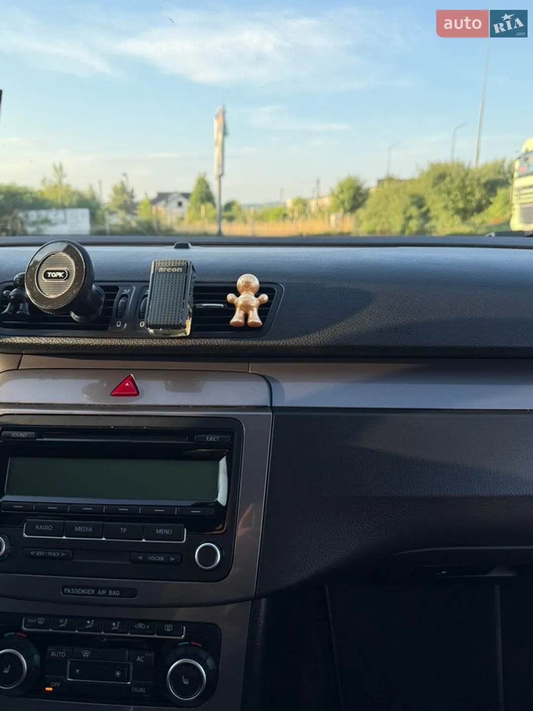 2010 Volkswagen Passat - мініатюра 39