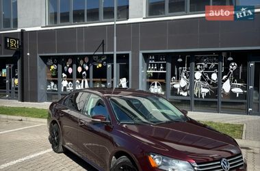 Седан Volkswagen Passat 2014 в Ивано-Франковске