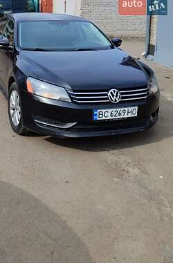 Седан Volkswagen Passat 2014 в Львове