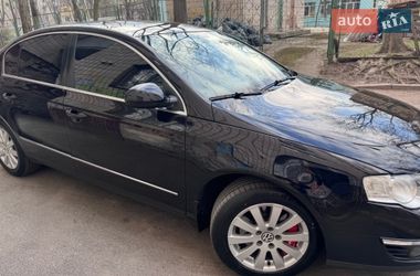 Седан Volkswagen Passat 2008 в Києві