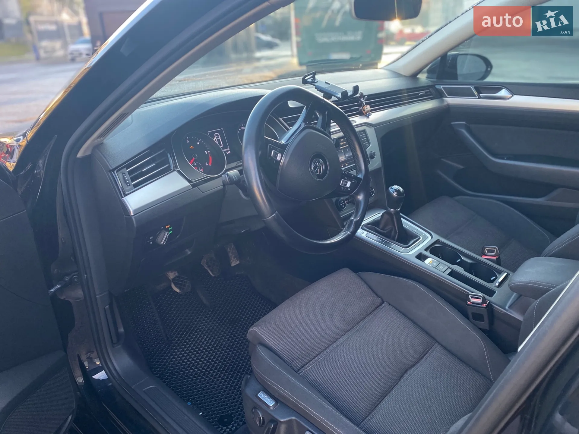 2015 Volkswagen Passat - мініатюра 16