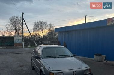 Седан Volkswagen Passat 1992 в Днепре