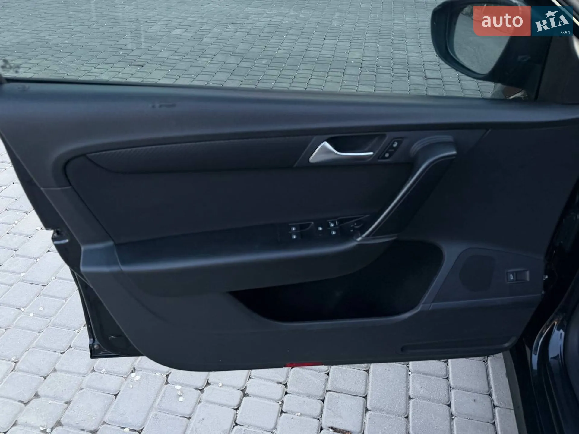 2011 Volkswagen Passat - мініатюра 30