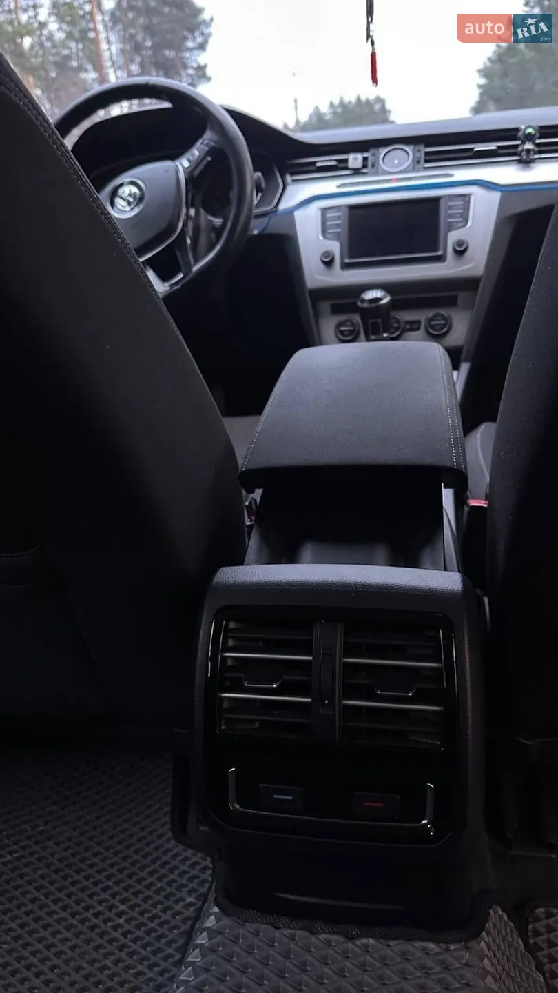 2015 Volkswagen Passat - мініатюра 12