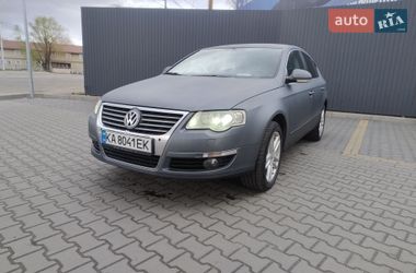Седан Volkswagen Passat 2008 в Киеве