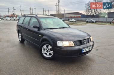 Універсал Volkswagen Passat 2000 в Бучі