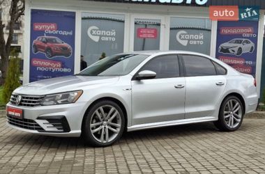 Седан Volkswagen Passat 2018 в Львове