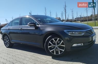Седан Volkswagen Passat 2018 в Бучі